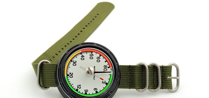 Profondimètre avec bracelet NATO